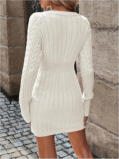 Abito mini in maglia a trecce con maniche lunghe