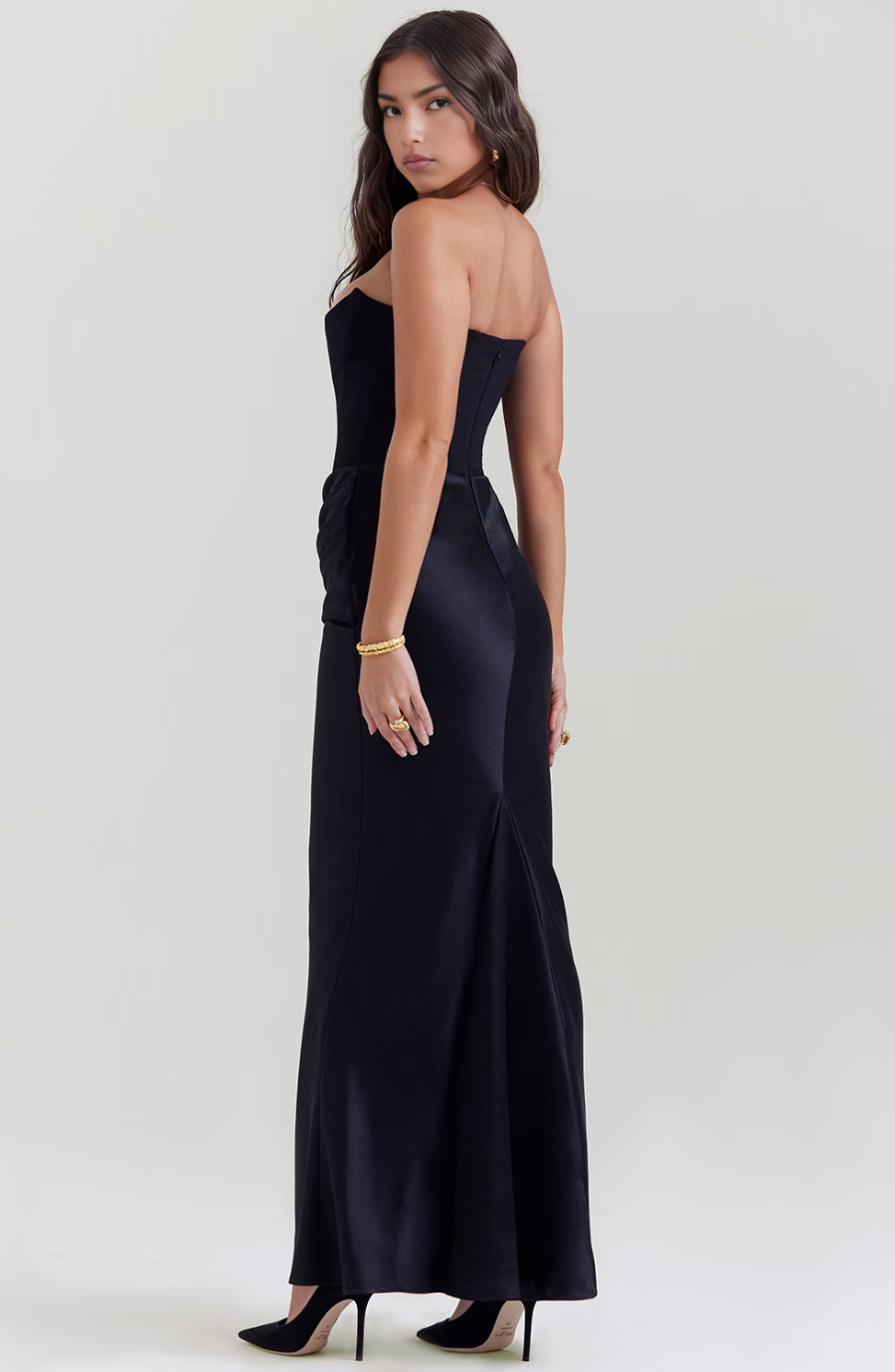 Abito da sposa senza spalline con scollo a cuore