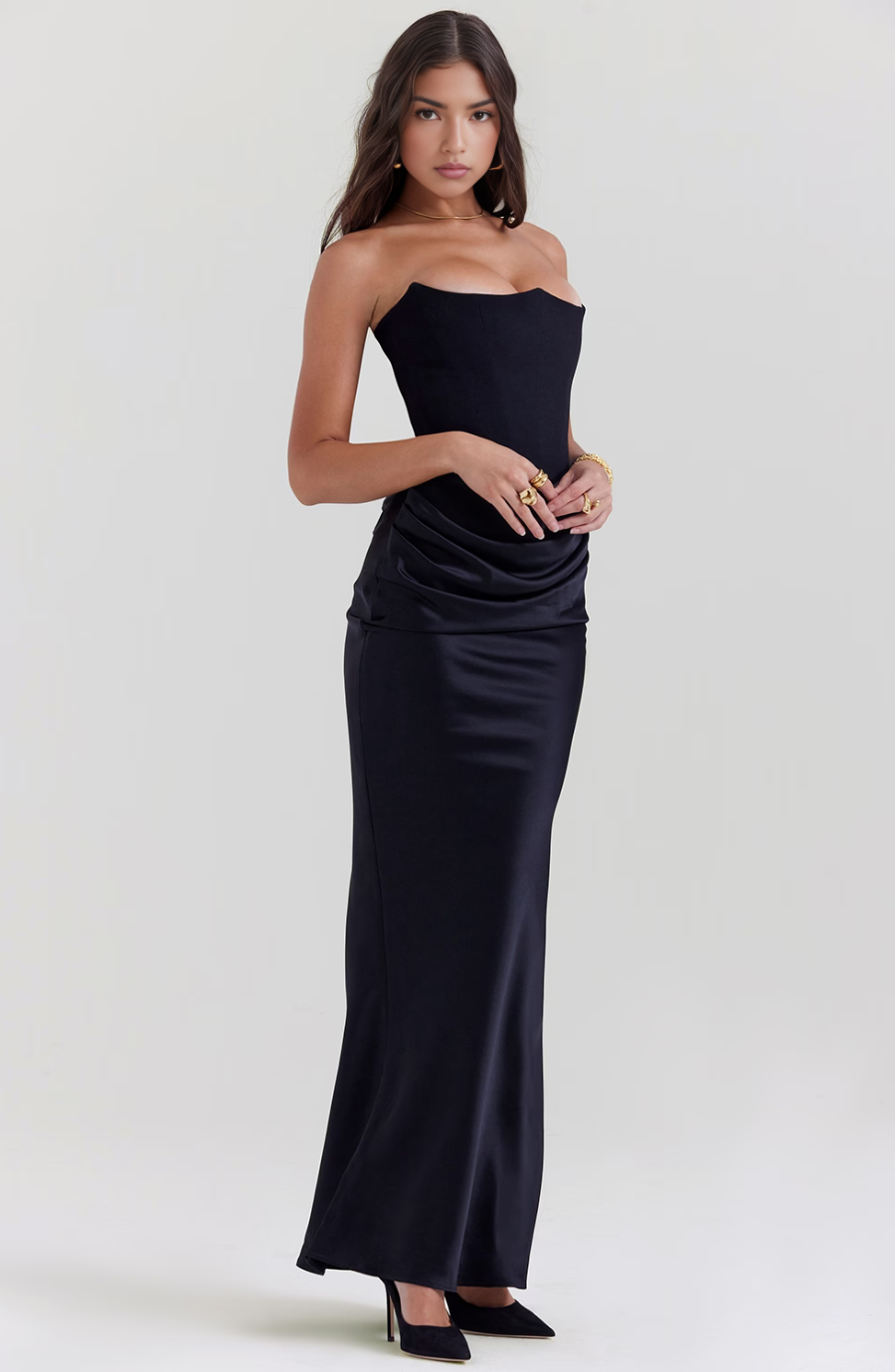 Abito da sposa senza spalline con scollo a cuore