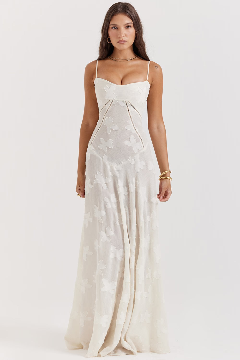Abito lungo da donna con pizzo e schiena allacciata