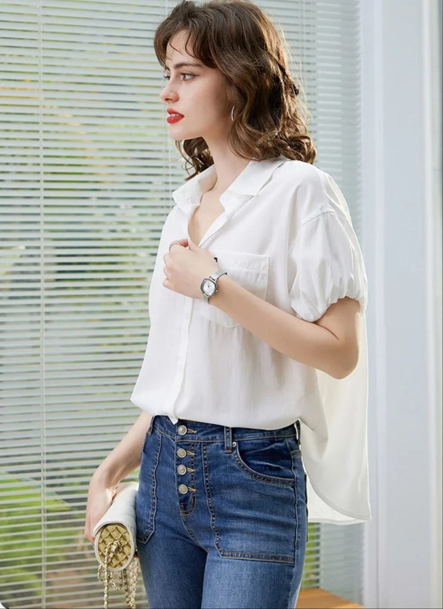 Camicia donna corta con ricamo floreale