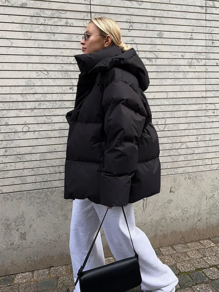 Piumino donna oversize con zip frontale