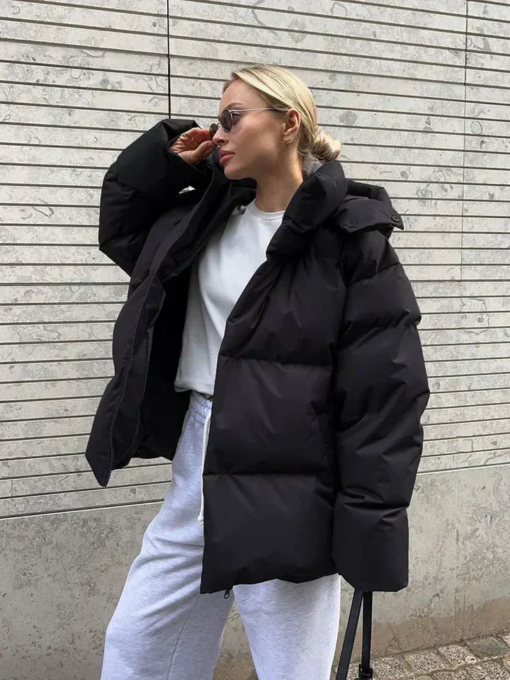 Piumino donna oversize con zip frontale