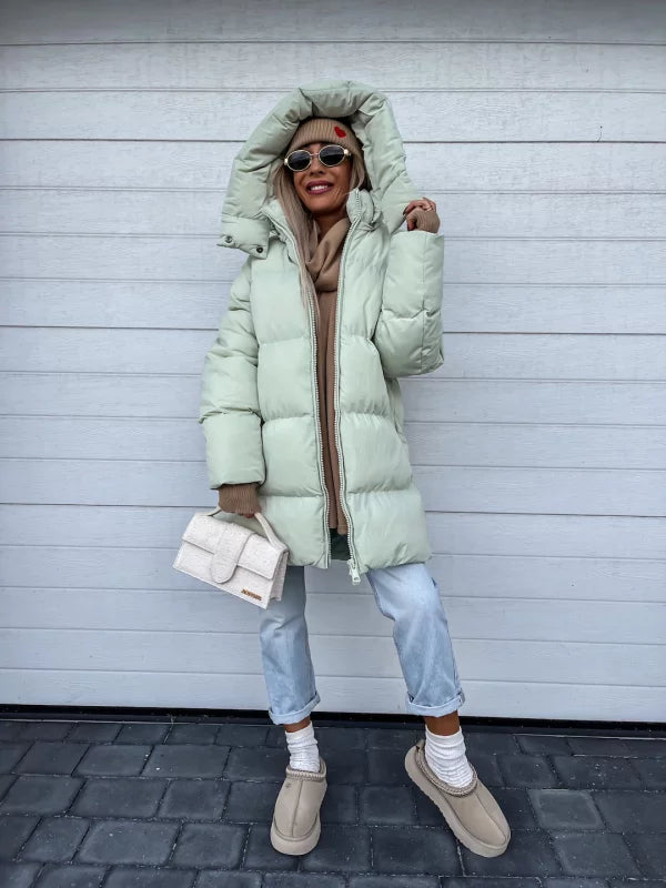 Piumino donna oversize con zip frontale