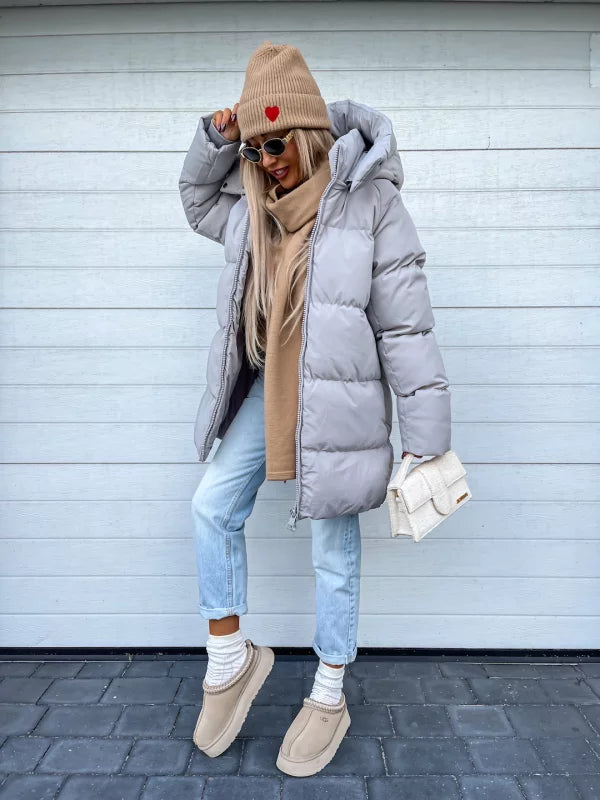 Piumino donna oversize con zip frontale