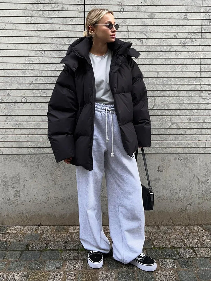 Piumino donna oversize con zip frontale
