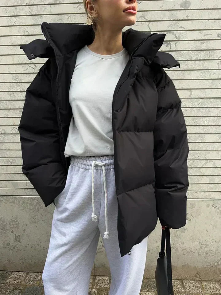 Piumino donna oversize con zip frontale
