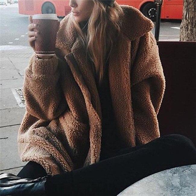 Giacca donna effetto teddy con collo ampio