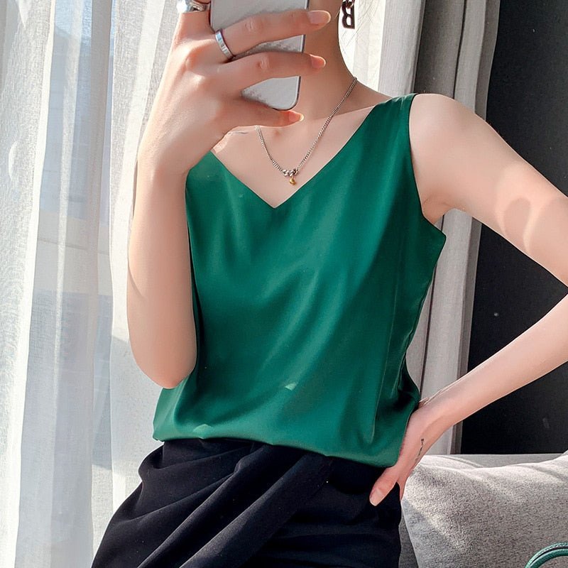 Top donna scollo a V Linea essenziale